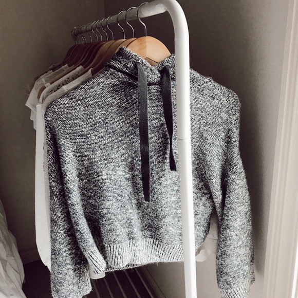 Ruby Moon Crop Top Hoodie - Picture 2 of 4